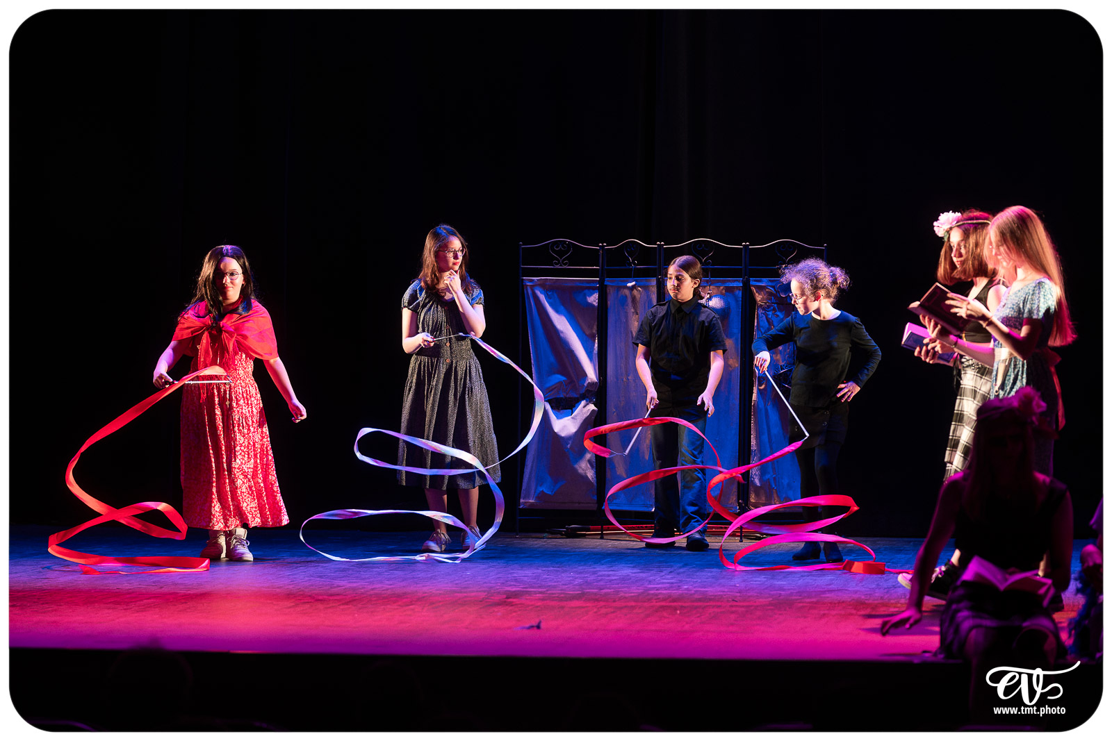 LES FEMMES SAVANTES (ATELIER THÉÂTRE DU COLLÈGE FOCH)